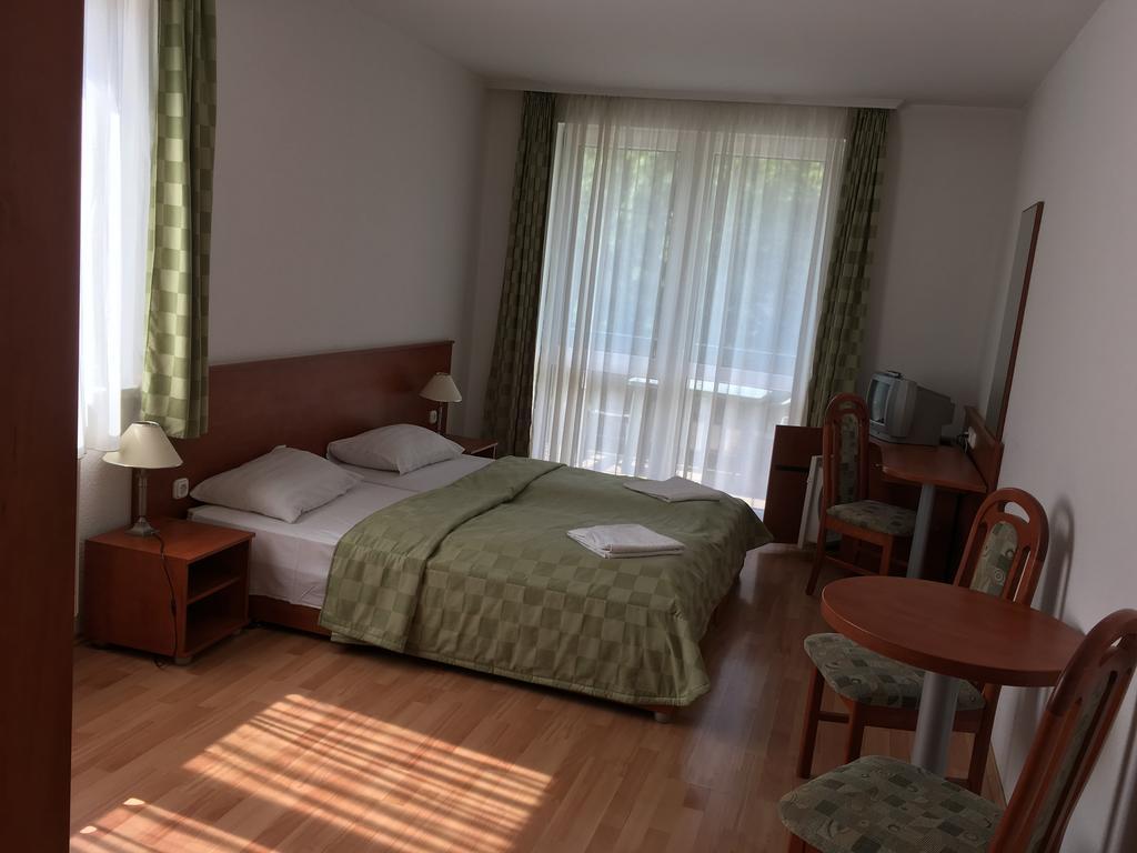 Hotel Kristaly Hajdúszoboszló Eksteriør billede
