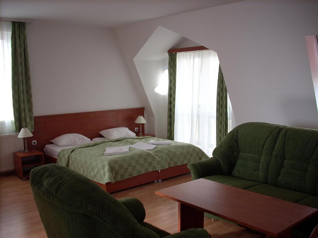 Hotel Kristaly Hajdúszoboszló Værelse billede